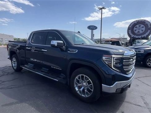 Used 2023 GMC Sierra 1500 SLT w/ SLT Premium Plus Package image 9