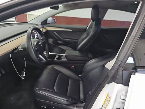 Used 2022 Tesla Model 3 Long Range image 2