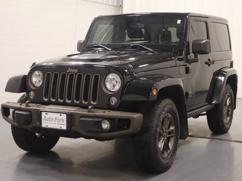 Used 2016 Jeep Wrangler Sahara image 6