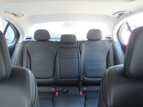 Used 2022 Mercedes-Benz C 300 Sedan image 36