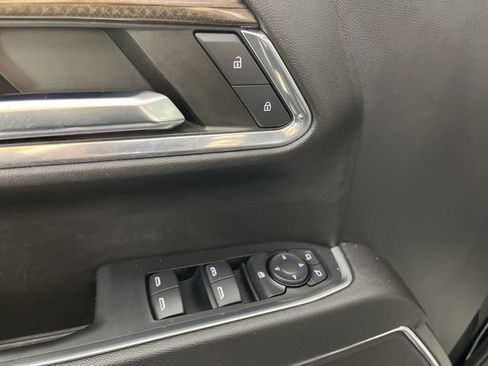 Used 2023 Chevrolet Silverado 1500 LT AWD/4WD image 33