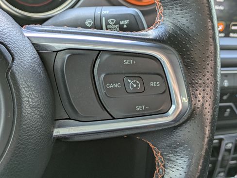 Used 2021 Jeep Gladiator Mojave AWD/4WD image 19