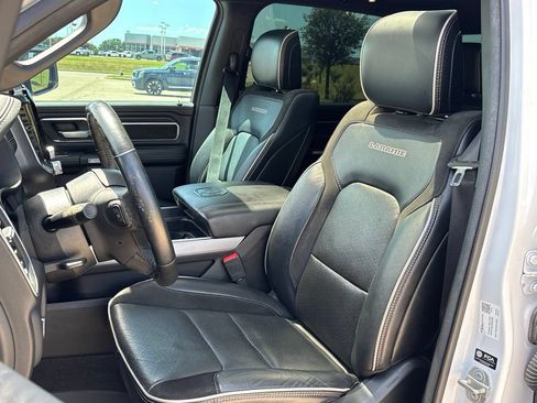 Used 2023 RAM 1500 Laramie AWD/4WD image 10