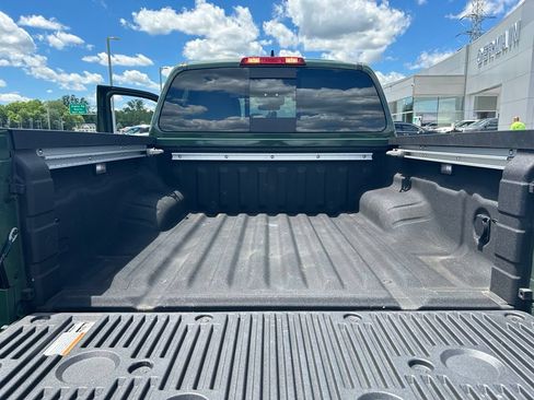 Used 2025 Nissan Frontier SV w/ SV Convenience Package AWD/4WD image 28
