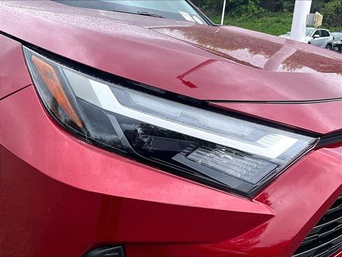 Certified 2025 Toyota RAV4 LE FWD image 32
