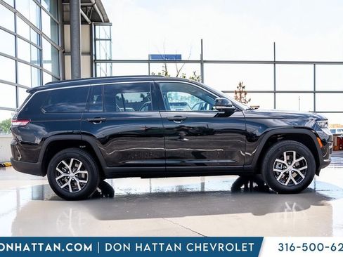 Used 2024 Jeep Grand Cherokee L Limited w/ Luxury Tech Group II AWD/4WD image 35