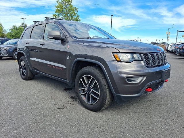 Used 2019 Jeep Grand Cherokee Trailhawk AWD/4WD image 1