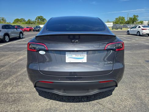 Used 2022 Tesla Model Y Performance AWD/4WD image 5