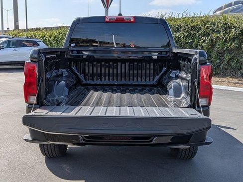 Used 2024 Chevrolet Colorado LT RWD image 10