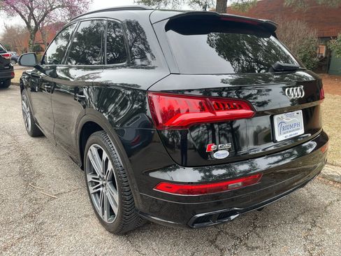 Used 2020 Audi SQ5 Prestige w/ Prestige Package image 3