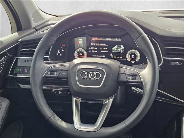 Used 2023 Audi Q7 3.0T Premium Plus w/ Premium Plus Package AWD/4WD image 17
