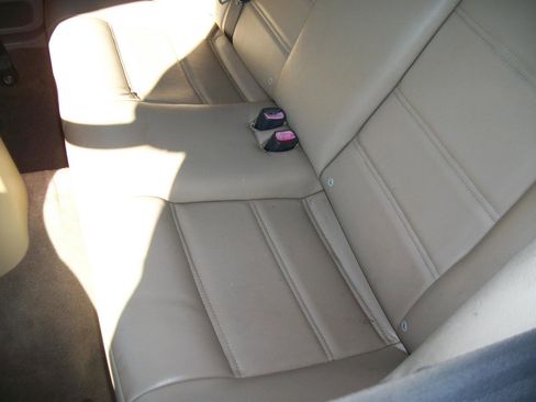 Used 2004 Ford Mustang Deluxe Convertible image 9