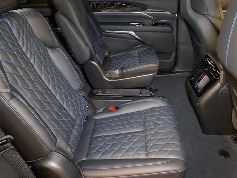 Used 2026 Cadillac Escalade IQ Sport 1 image 18