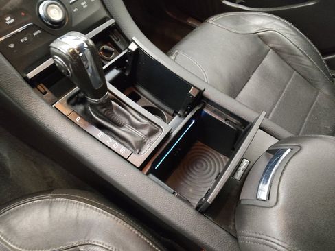 Used 2015 Ford Taurus Limited image 26