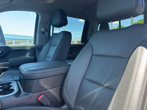 Used 2023 Chevrolet Silverado 3500 LTZ w/ LTZ Convenience Package AWD/4WD image 16