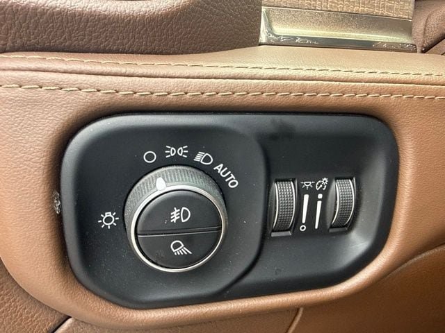 Used 2019 RAM 2500 Limited AWD/4WD image 25