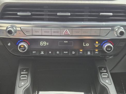 Used 2022 Kia Telluride EX w/ EX Premium Package AWD/4WD image 15