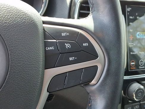 Used 2021 Jeep Grand Cherokee Limited AWD/4WD image 24