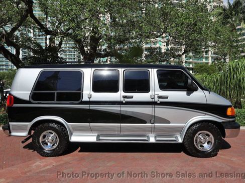 Used 1998 Dodge B1500 image 2