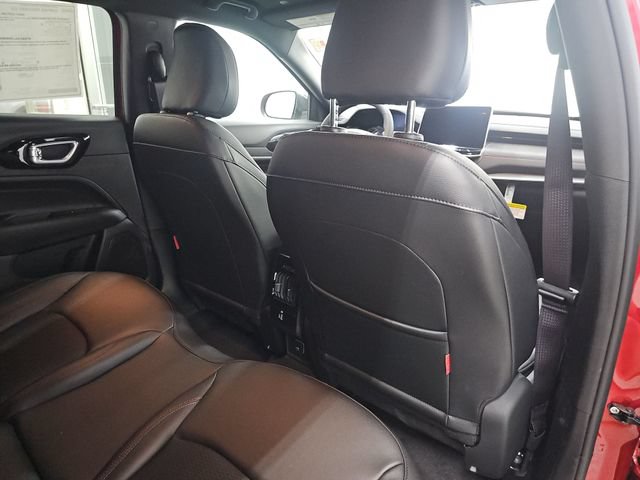 New 2026 Jeep Compass Trailhawk AWD/4WD image 30