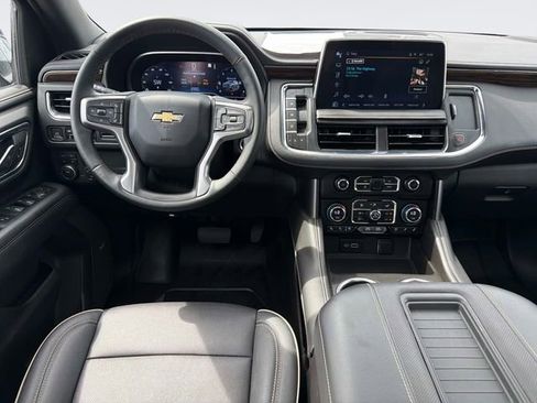 Used 2023 Chevrolet Tahoe Premier AWD/4WD image 18