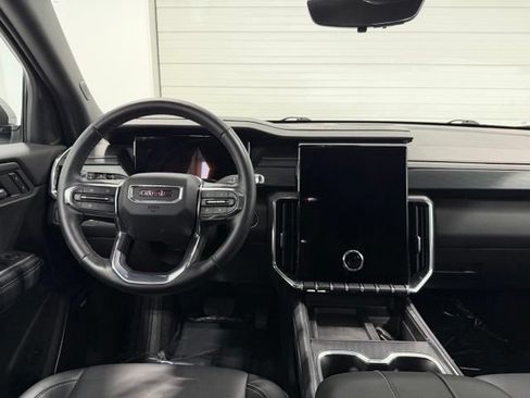 Used 2026 GMC Acadia Elevation w/ Elevation Premium Package FWD image 31
