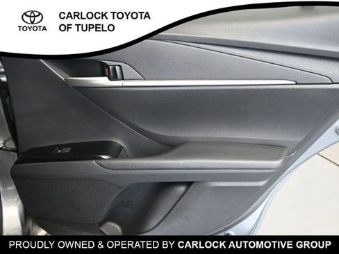 Used 2025 Toyota Camry SE w/ Convenience Package image 35