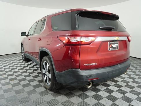 Used 2018 Chevrolet Traverse LT image 5
