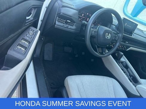 Used 2024 Honda Accord EX image 11