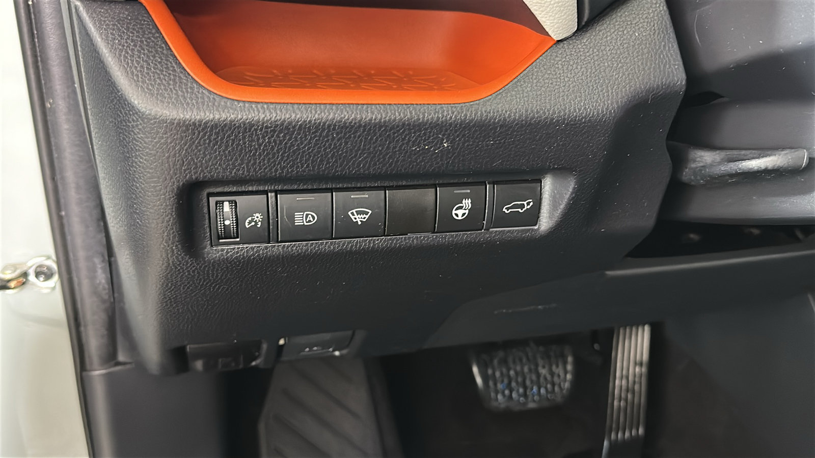 Used 2019 Toyota RAV4 Adventure w/ Advanced Technology Package AWD/4WD image 24