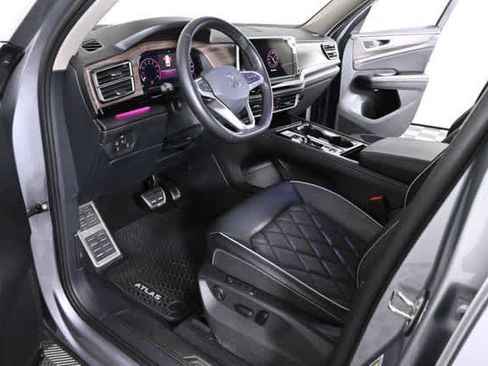 Used 2024 Volkswagen Atlas SEL Premium R-Line AWD/4WD image 20
