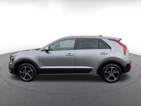 Used 2026 Kia Niro LX FWD image 9