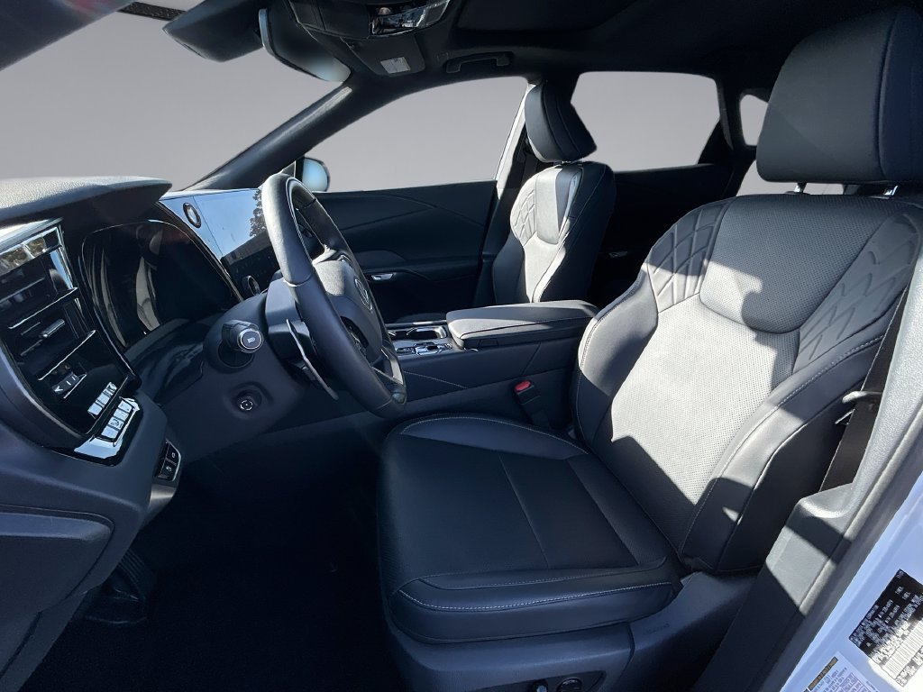 Used 2026 Lexus RX 350 Premium w/ Accessory Package (Z1) FWD image 12