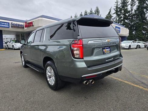 Used 2023 Chevrolet Suburban Premier image 5