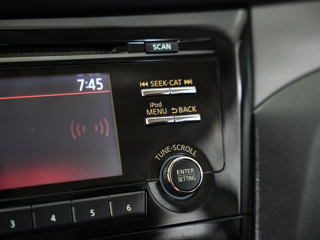Used 2018 Nissan Rogue Sport S FWD image 21