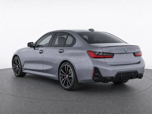Used 2023 BMW 330i Sedan w/ M Sport Package RWD image 5