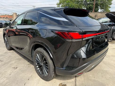 Used 2025 Lexus RX 350h AWD/4WD image 3