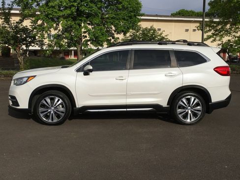 Used 2020 Subaru Ascent Limited w/ Technology Package AWD/4WD image 3