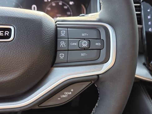 New 2026 Jeep Grand Wagoneer Limited AWD/4WD image 24