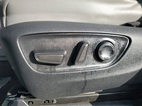 Used 2023 Toyota Sienna XLE image 14