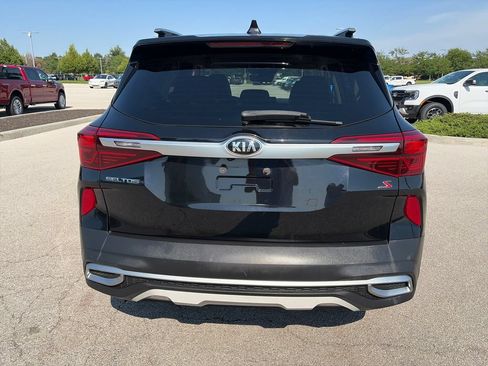 Used 2021 Kia Seltos S FWD image 6