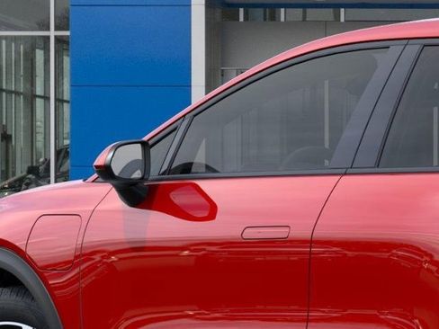 New 2026 Chevrolet Equinox EV LT image 12