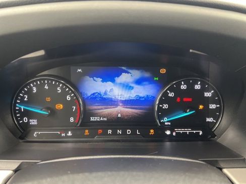 Used 2022 Ford Explorer XLT w/ Equipment Group 202A image 22