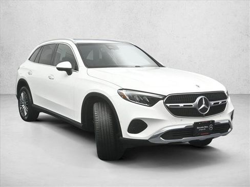 Certified 2026 Mercedes-Benz GLC 300 4MATIC image 4
