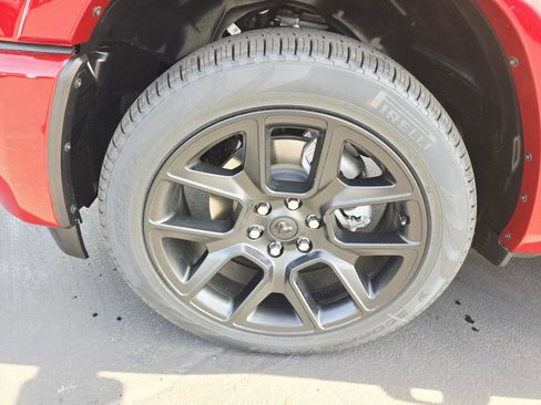 New 2026 RAM 1500 Laramie AWD/4WD image 21