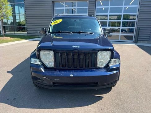 Used 2012 Jeep Liberty Sport AWD/4WD image 2