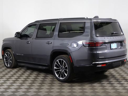 Used 2022 Jeep Wagoneer Series II w/ Premium Group I image 13