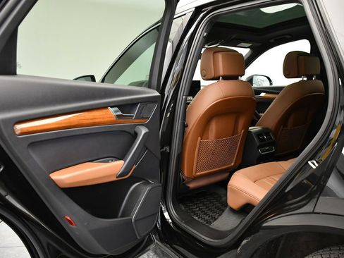 Certified 2023 Audi Q5 2.0T Premium w/ Convenience Package image 41