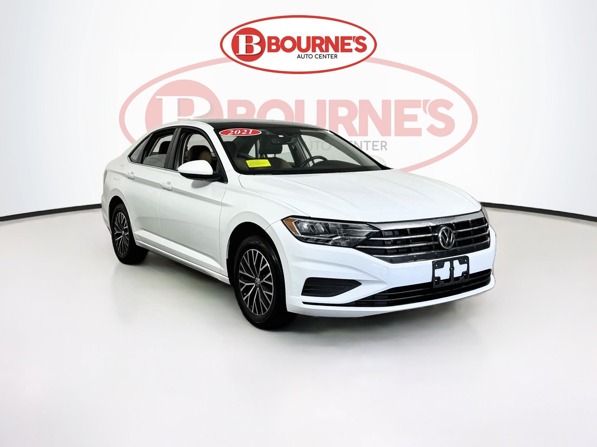 Used 2021 Volkswagen Jetta SE FWD image 1