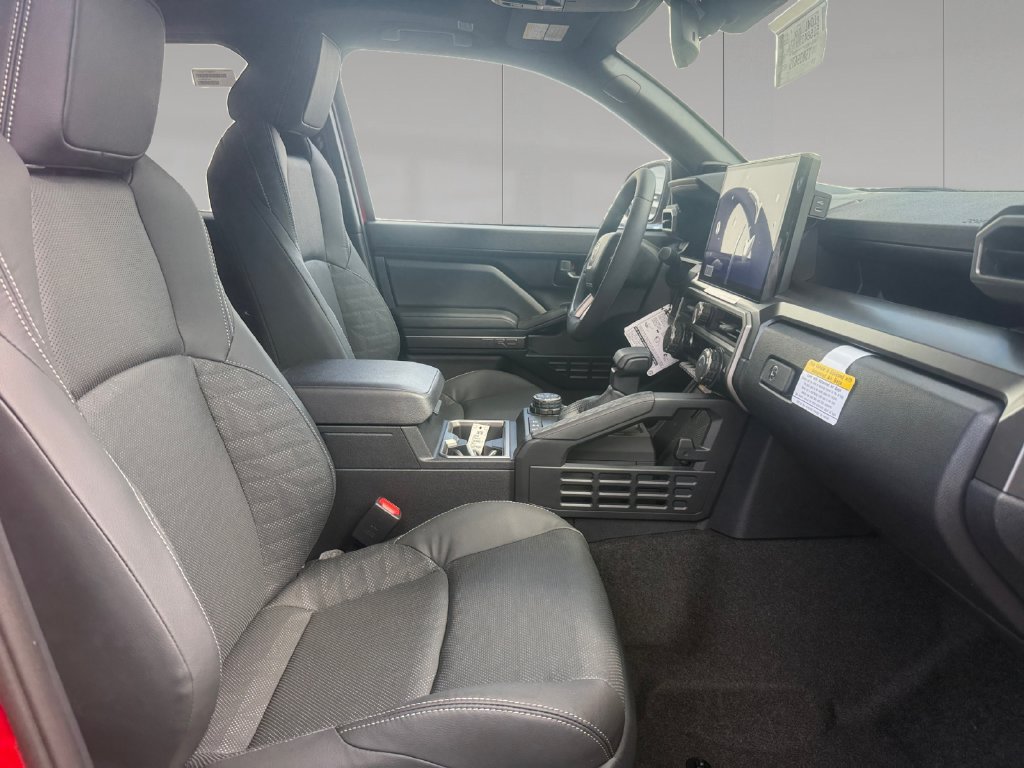 Used 2026 Toyota 4Runner TRD Off-Road Premium AWD/4WD image 17